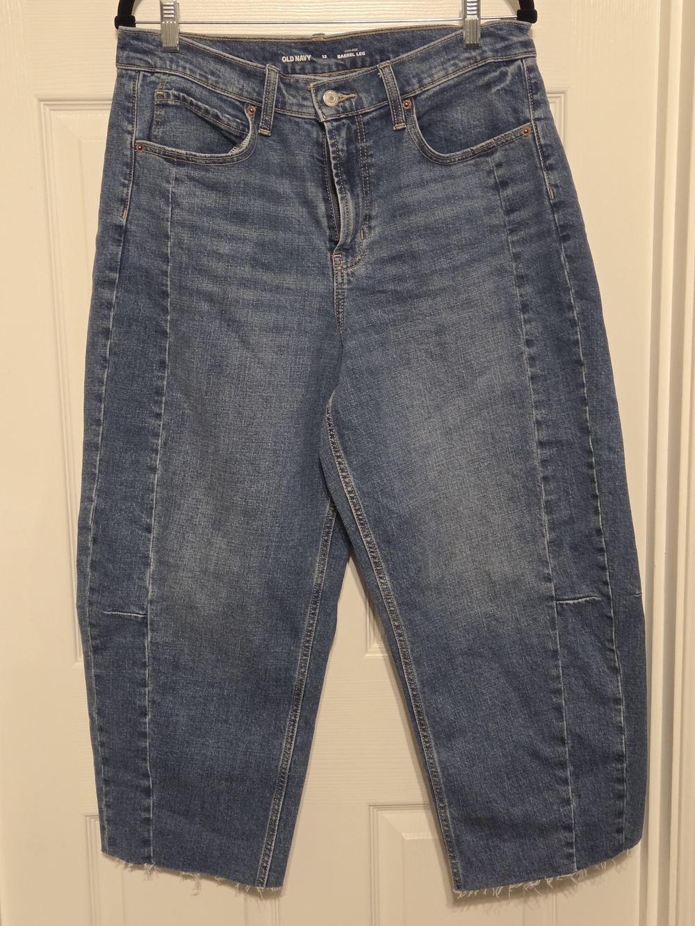 Old Navy Medium Blue High-Rise Ankle Cropped Jeans